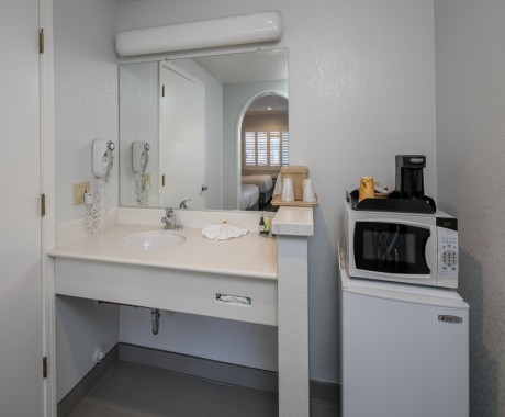 2 Double Beds Vanity